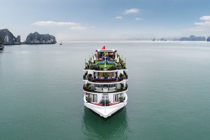 1 Night Excursion Over Santa Maria Cruise - On-Board Amenities