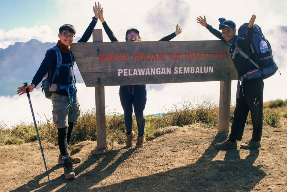 2 Days 1 Night Trekking to Summit Rinjani 3726 MASL - Highlights