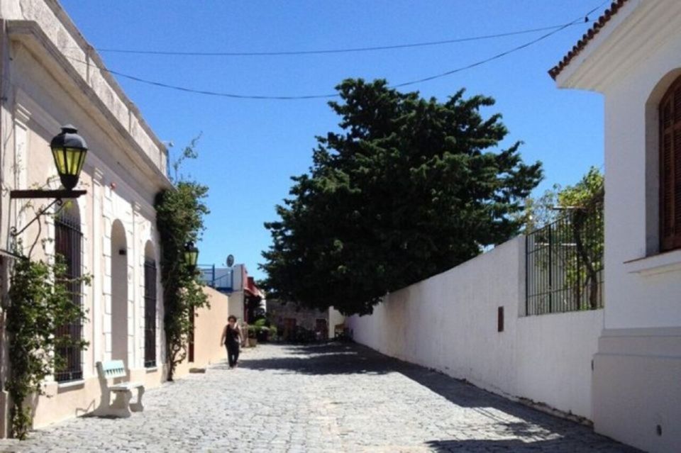 2-Days and 1 Night at Colonia Del Sacramento - Booking Information