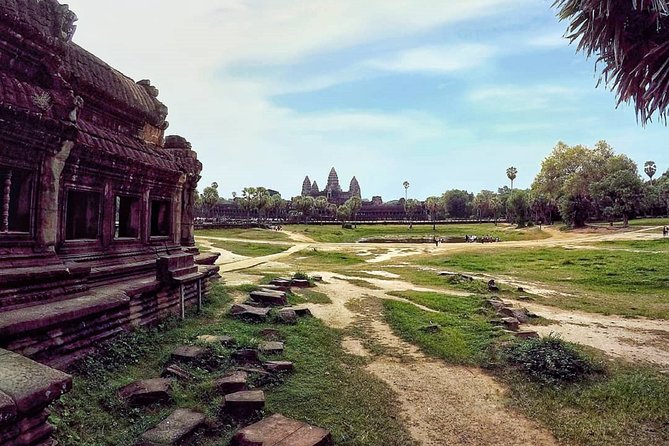 2-Days Tour (The Best Historical of Khmer Empire) - Customizable Experience