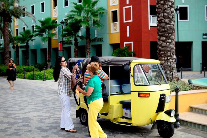 2-Hour Tuktuk Rental With an Experienced Guide and Driver - Customizable Itinerary Options