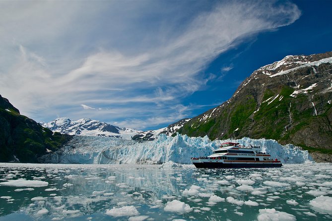 26 Glacier Cruise and Coach From Anchorage, AK - Scenic Journey to Whittier