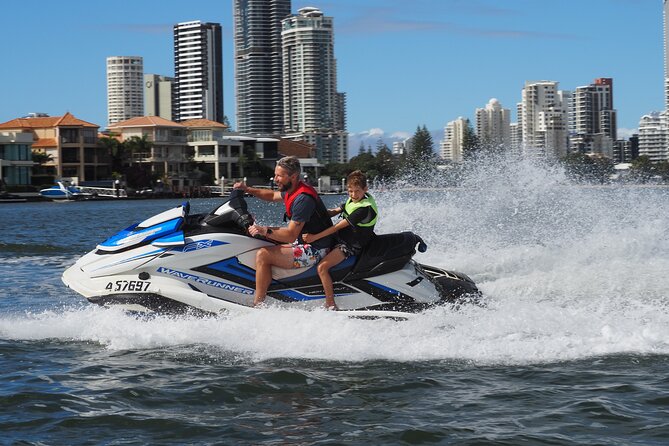 30min Jet Ski Tour in Surfers Paradise - Safety and Requirements