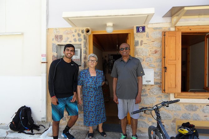 3in1; Cycling, Sightseeing, Tasting - Highlights of the Experience