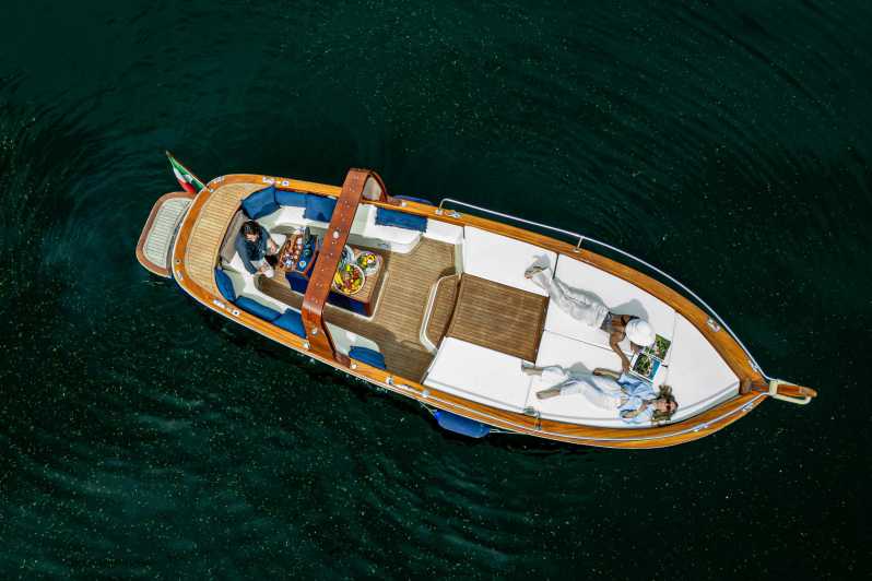 4 Hours Private Boat Touron Como Lake, Bellagio: (Wood Boat) - Itinerary and Highlights