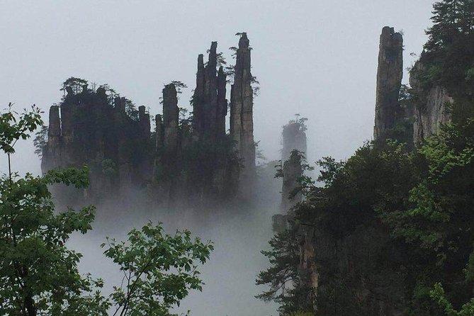 5-Day Combo Package of Zhangjiajie With Fenghuang (By Fast Train) - Meeting and Pickup Information