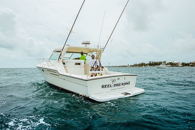 8 Hours 38FT Reel Dreams Private Charter Nassau - Pricing and Group Size