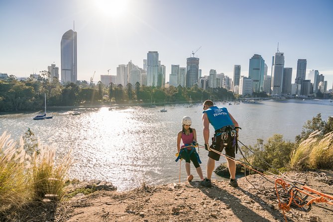 Abseiling the Kangaroo Point Cliffs in Brisbane - Pricing and Inclusions