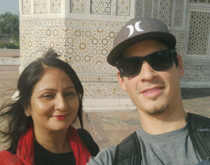 Agra: Fatehpur Sikri Tour With Guide - Tour Highlights and Experiences