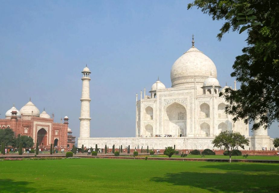 Agra: Private Taj Mahal And Agra Fort Guided Tour by Car - Itinerary Highlights