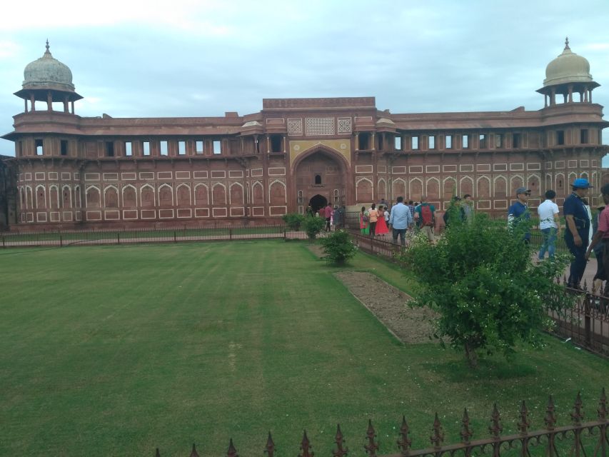 Agra Trip From Delhi by Express Train With All Inclusions - Train Details