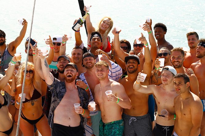 All Inclusive Party Boat Miami - All-Inclusive Amenities Offered