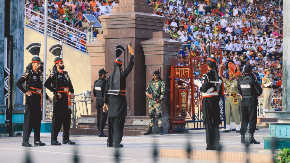 Amritsar: Full-Day Sightseeing Tour With Wagah Border - Key Attractions