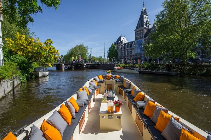 Amsterdam Canal Cruise With German Guide and Unlimited Drinks - Meeting and Pickup Details