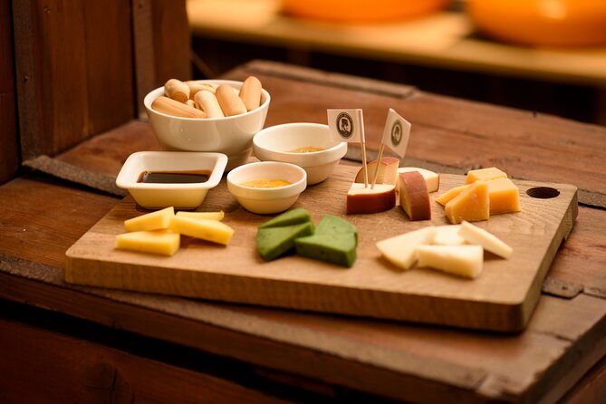 Amsterdam Cheese Tasting With Wine and Beer Pairing - Cheese Selection