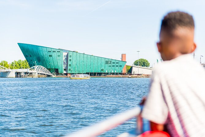 Amsterdam Covered Canal Cruise With Local Skipper-Guide and Audio - Meeting Your Skipper