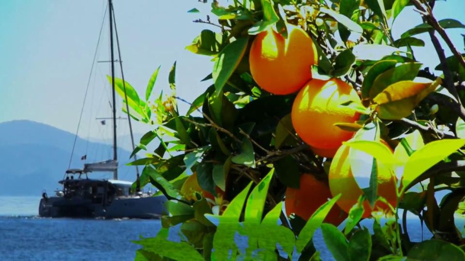 Ancient Corinth and Beautiful Nafplio Day Family Tour - Itinerary Highlights