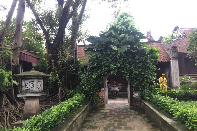 Ancient Village & The Legend of Co Loa Tour by E-Bike - Included Amenities