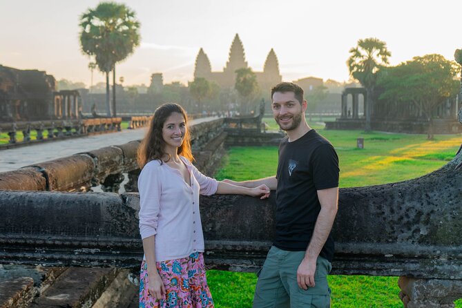 Angkor Sunrise Vespa Tour With Breakfast and Lunch - Exploring Angkor Temples