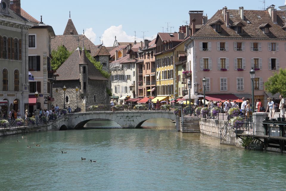 Annecy Private Guided Tour From Geneva - Itinerary Details