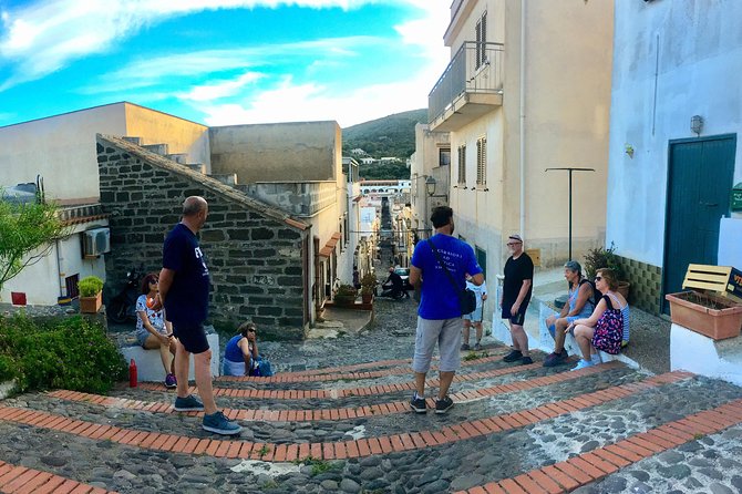 Archaeological Excursion to the Falconiera Rock in Ustica - What to Bring and Wear