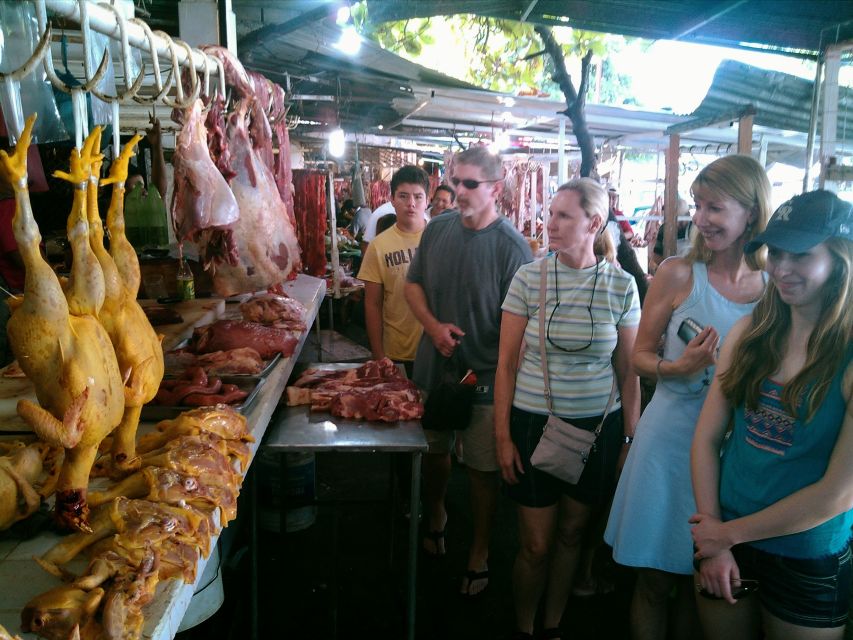 *Archaeological Palma Sola Petroglyphs, Market & Lunch - Inclusions