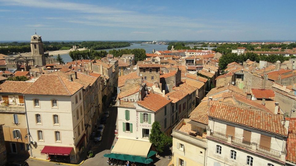 Arles Private Guided Walking Tour From Marseille - Itinerary Highlights