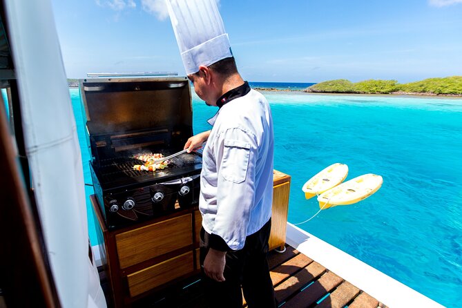 Aruba Lagoon Cruise With Onboard Chef and Signature Cocktails - Swimming, Snorkeling, and Kayaking Options