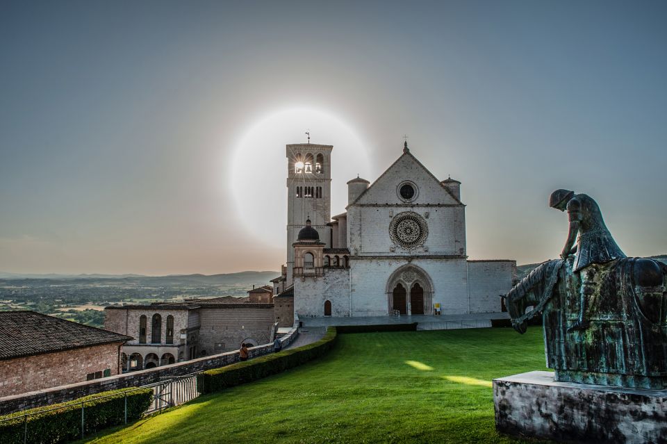 Assisi: Private Walking Tour With St. Francis Basilica - Itinerary