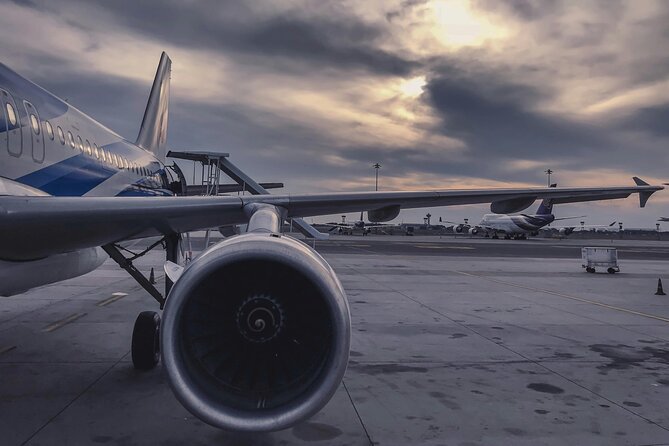 Athens Airport To Athens Hotels Private Luxury Transfer Service - Vehicle Features