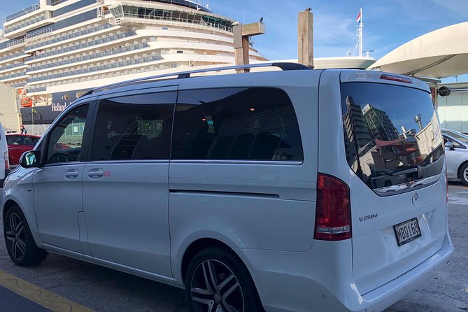 Auckland Airport / CBD Luxury Passenger Transfers - Pickup and Drop-off Process