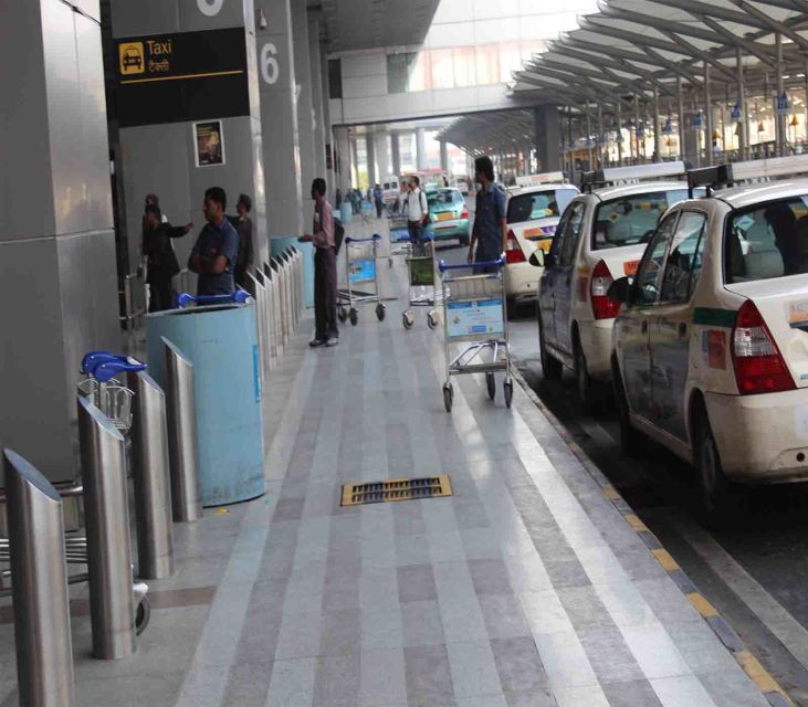 Aurangabad: Private Airport to Hotel Transfer Service - Booking Process
