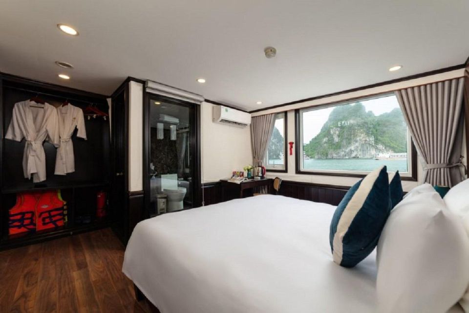 Balconny With Bathtub Room for 2days/1night Halong Bay - Itinerary Highlights