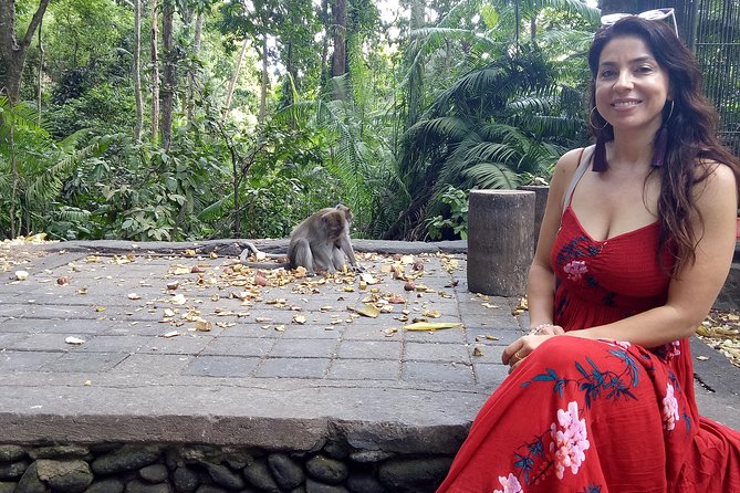 Bali Private Tour: Waterfall, Monkey Forest and Tanah Lot Sunset - Discovering the Sacred Monkey Forest