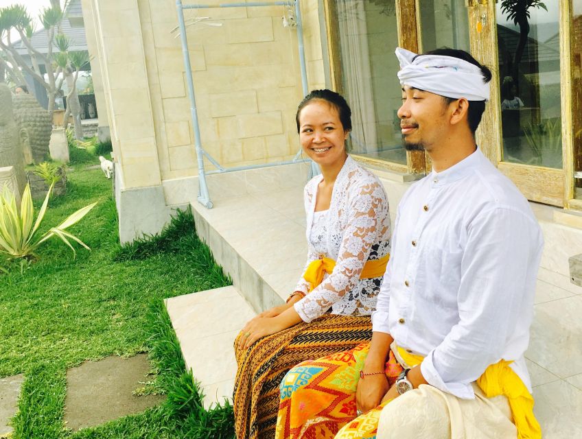 Bali: Temple Visit With Palm Reader & Fortune Telling Option - Palm Reading Experience