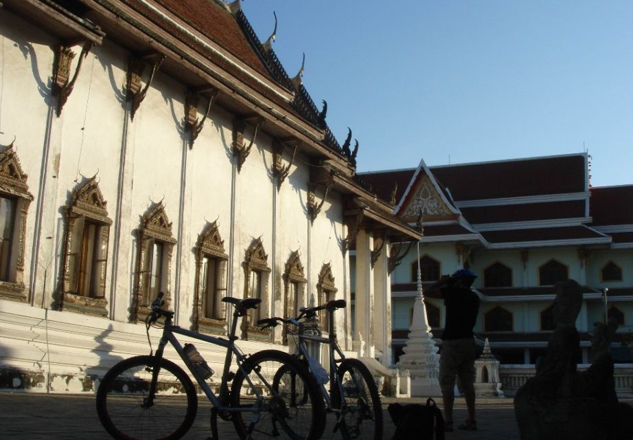 Bangkoks Temple & River of Kings Experience With a Local - River Exploration