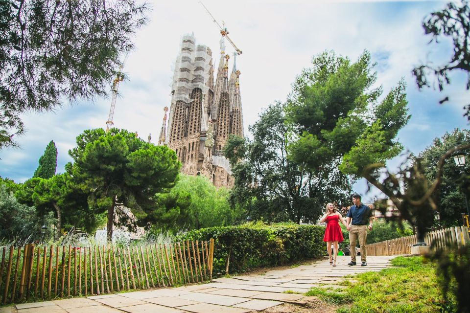 Barcelona: Photographic Madness at the Sagrada Familia - Photo Session Details