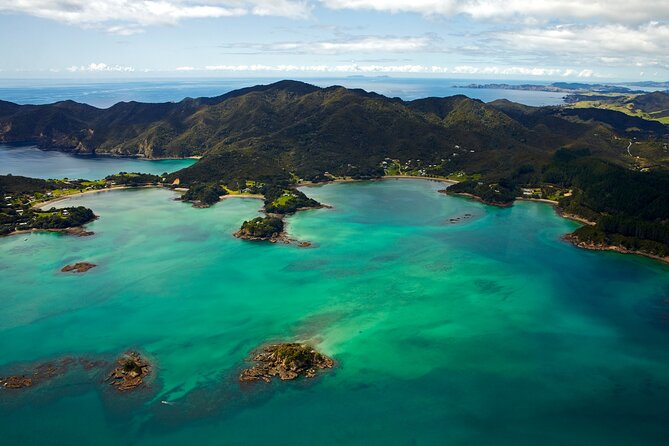 Bay of Islands and Hole in the Rock Scenic Helicopter Tour - Scenic Flight Highlights