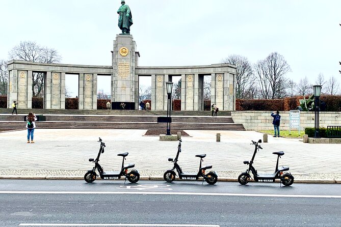 Berlin E-Scooter Sightseeing Tour - Highlights of the Tour