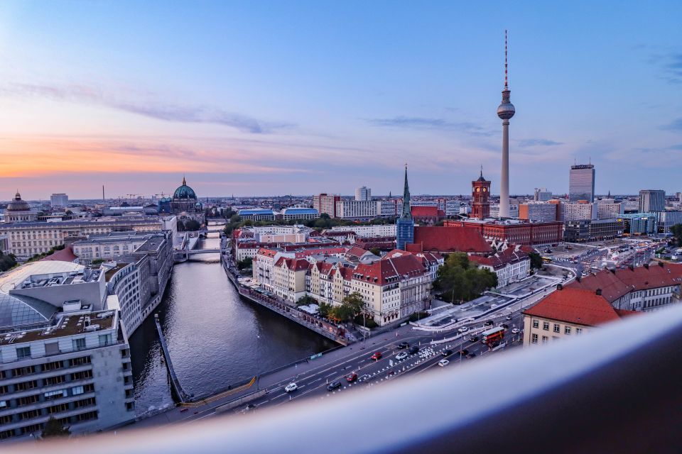 Berlin: Tour With Private Guide - Booking Details