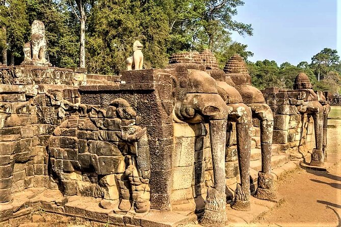 Best of Cambodia 6 Days Private Tours - Exploring Phnom Penh