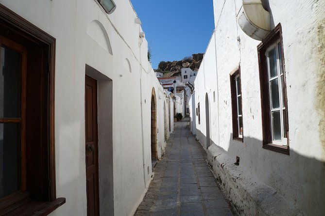 BEST OF LINDOS & RHODES - PRIVATE TOUR - SHORE EXCURSION - HALF DAY - 4 People - Driver Expertise and Service