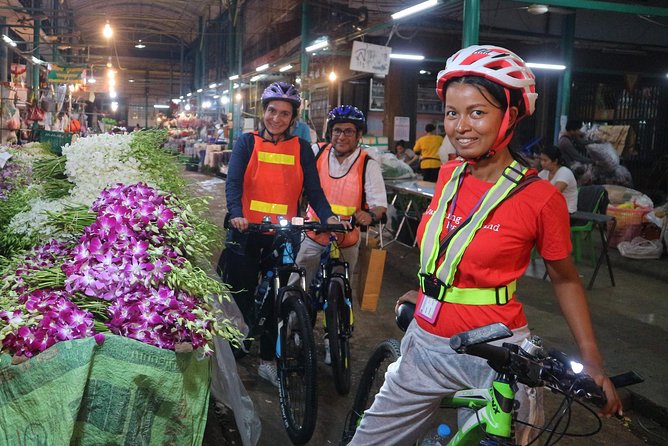 Bike Bangkok at Night With Thai Dinner - Inclusions