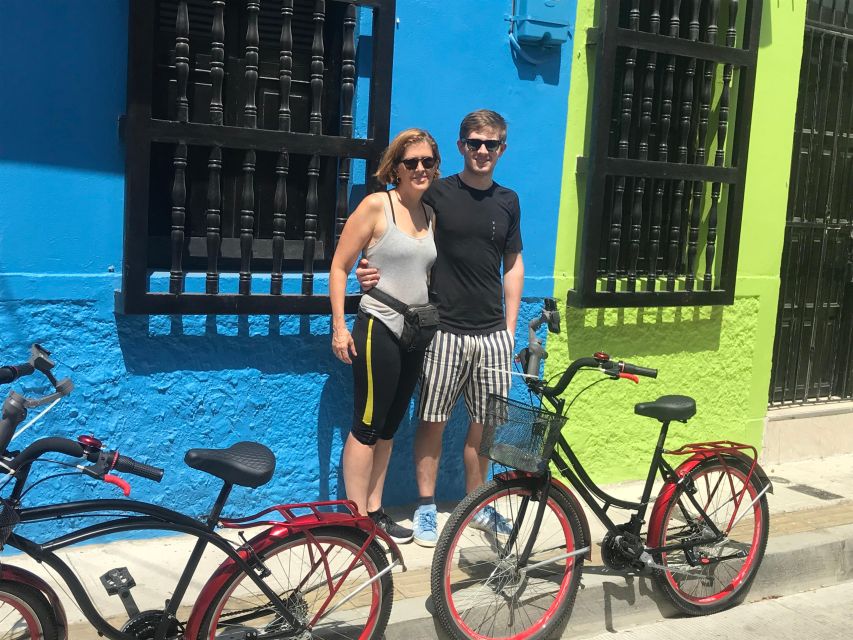 BIKE RIDE & LUNCH AT ANTHONY BOURDAIN FAVORITE CULINARY SPOT - Highlights of the Itinerary