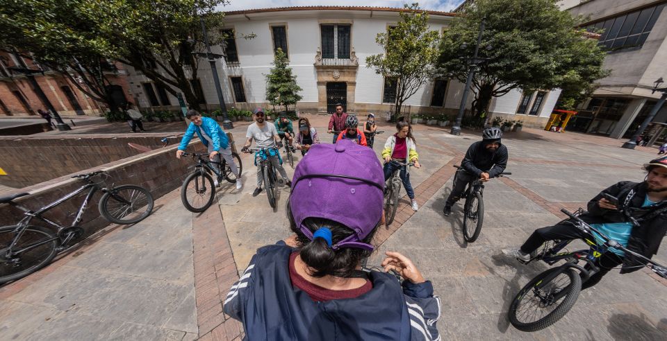 Biking in Full Color: Urban Art Bike Tour - Highlights of Street Art in Bogotá