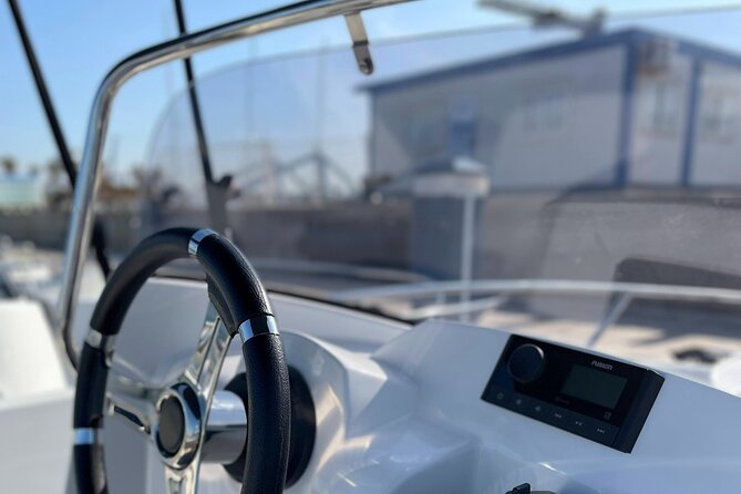 Boat Rental Without License in La Marina De Valencia - Pricing and Deposit Information