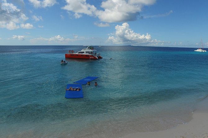 Boat Trip to Klein Curacao - Meeting and Pickup