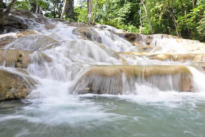 Bob Marley Nine Mile and Dunns River Combo From Ocho Rios - Exploring Nine Mile