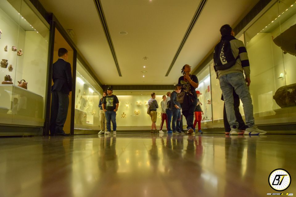 Bogota: Downtown City and Monserrate Hill Private Tour - Key Attractions in Bogotá