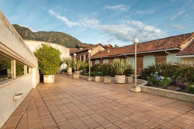 Bogota Layover Tour•Private Car•Monserrate OldTown Coffee Museums - Guided Exploration of Bogotá